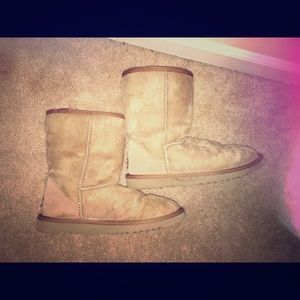 UGGS brown size 6
